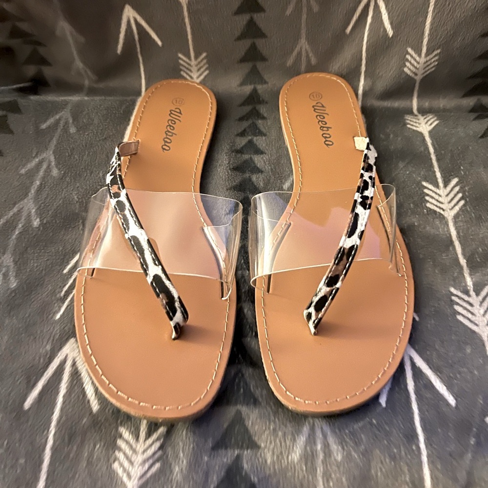 WEEBOO Clear and Cheetah BAND SANDALS Size 10